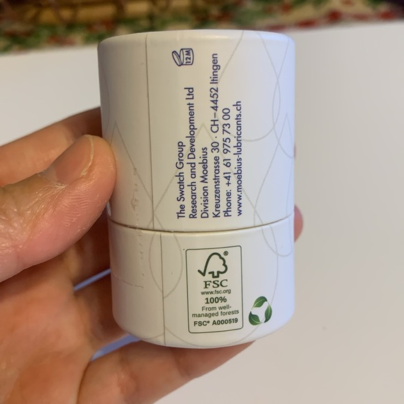 SYNTHETIC GREASE Moebiu 9415 2ml for for pallets lubrication SWISS MADE 03/2030 - Picture 2 of 3